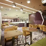 Hotel Ramada Plaza By Wyndham Craiova