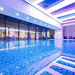Hotel Ramada Plaza By Wyndham Craiova