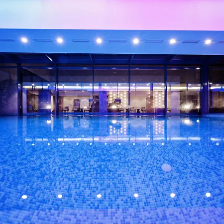 Ramada Plaza By Wyndham 4*