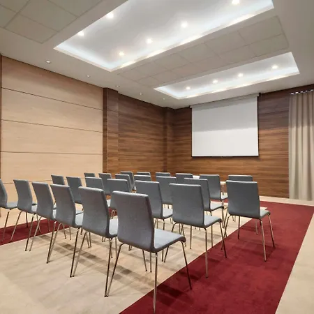 Ramada Plaza By Wyndham