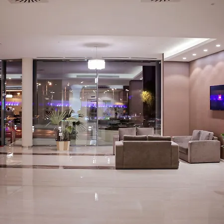 فندق Ramada Plaza By Wyndham 4*