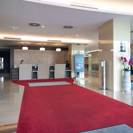 Ramada Plaza By Wyndham Hotel