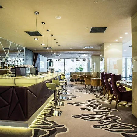 Hotel Ramada Plaza By Wyndham