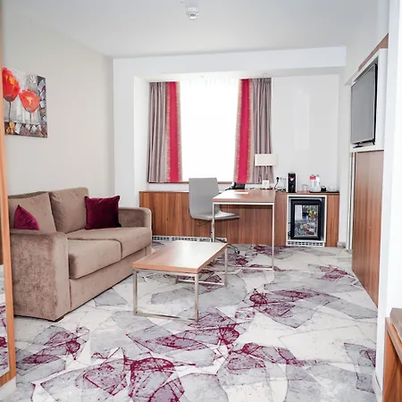 Hotel Ramada Plaza By Wyndham