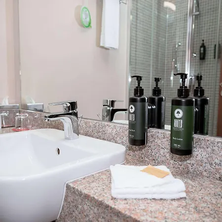 Хотел Ramada Plaza By Wyndham 4*