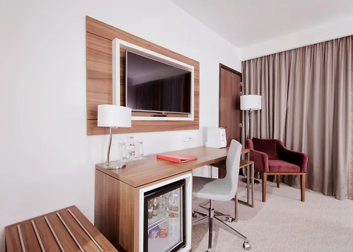 Ramada Plaza By Wyndham Ξενοδοχείο Κραϊόβα