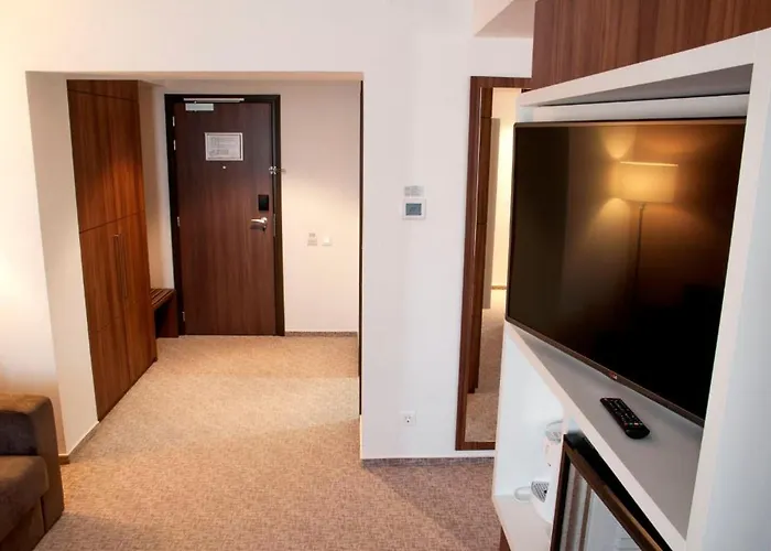 Ramada Plaza By Wyndham 4*