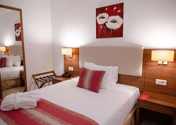 Ramada Plaza By Wyndham 4* Κραϊόβα