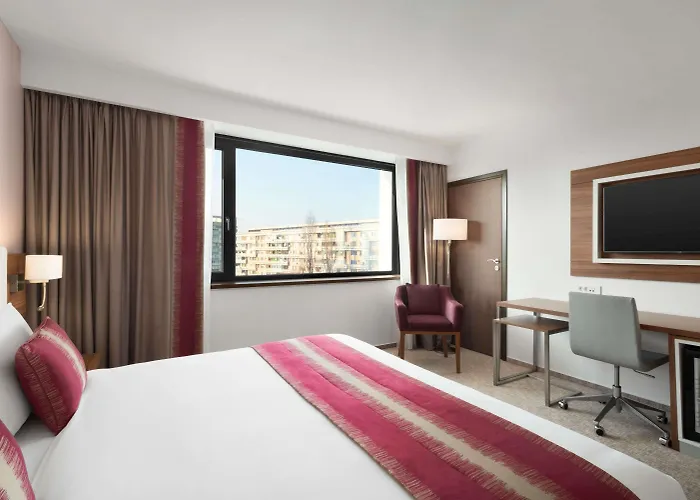 Ramada Plaza By Wyndham 4*