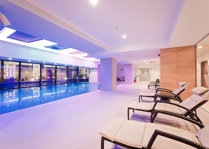 Ramada Plaza 4* Craiova