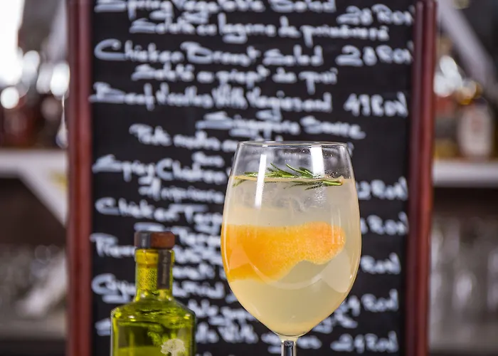 Ramada Plaza By Wyndham