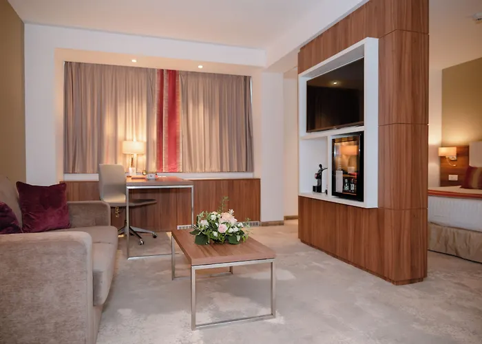 Hotell Ramada Plaza 4*