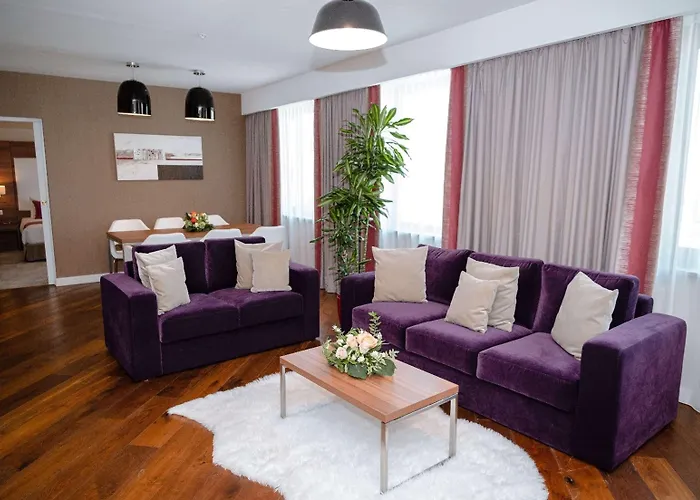 酒店 Ramada Plaza By Wyndham 4*