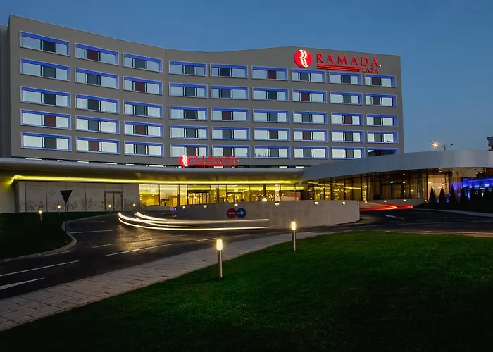 Ramada Plaza Hotel 4*